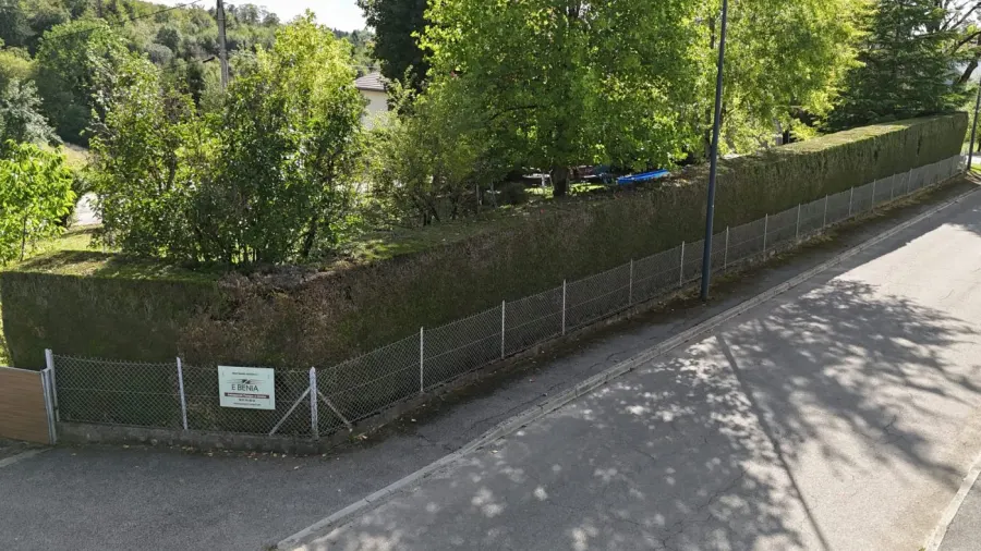 Entretien des espaces verts et tonte de pelouse par Ebenia dans le Doubs